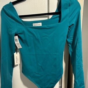 Aritzia Babaton square neck bodysuit